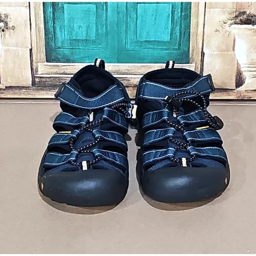 Keen Sandals Kids 5 Newport H2 Fisherman Hiking Water Shoes Navy 1006557